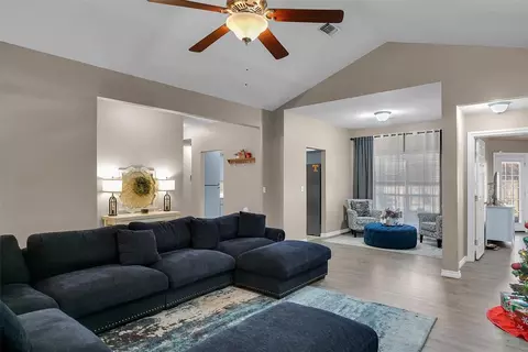 1209 Wendy Ln, Altus, OK 73521 photo 8