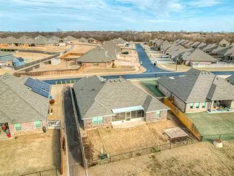 2029 Northfork Dr, Moore, OK 73160 photo 37