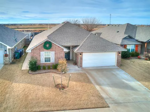 9125 Yassir Blvd, Yukon, OK 73099