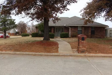 10601 Songbird Ln, Midwest City, OK 73130
