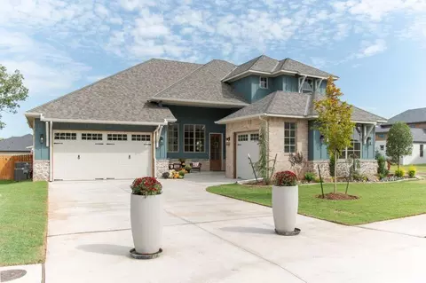 1716 Parkwood Ave, Edmond, OK 73034