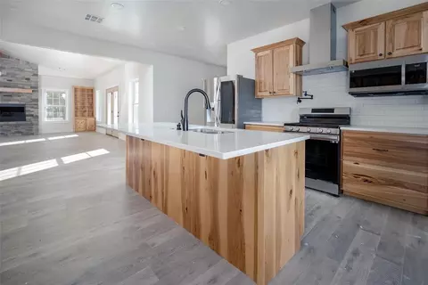 Kitchen - 620 Rusty Wayne Dr, Mooreland, OK 73852 photo 3 of 3