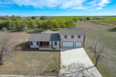 Exterior - 620 Rusty Wayne Dr, Mooreland, OK 73852 photo 7 of 8