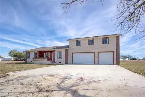 Exterior - 620 Rusty Wayne Dr, Mooreland, OK 73852 photo 5 of 8
