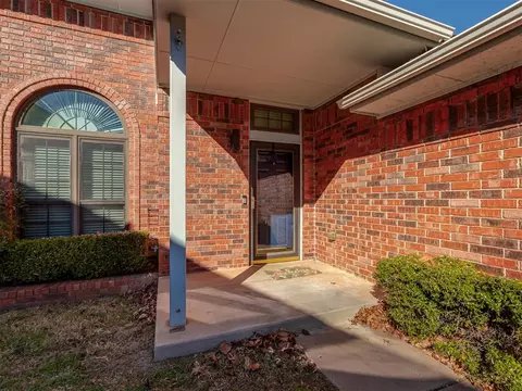 3841 High Point Ct, Norman, OK 73072