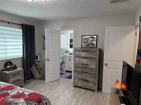 Bedroom - 1301 Vine St, Norman, OK 73072 photo 2 of 4