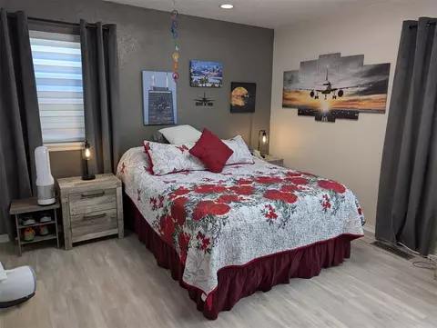 Bedroom - 1301 Vine St, Norman, OK 73072 photo 1 of 4