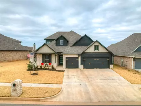 9125 NW 118th St, Yukon, OK 73099