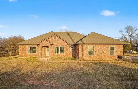 12370 Spruce Rd, Lindsay, OK 73052