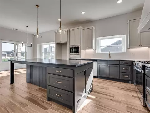 6613 NW 144th St, Oklahoma City, OK 73142