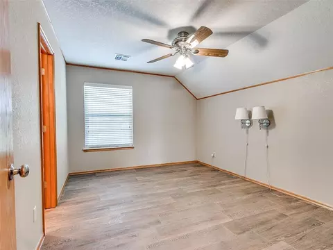 Bedroom - 9708 Deep Fork Dr, Norman, OK 73026 photo 4 of 5