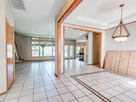 Living - 9708 Deep Fork Dr, Norman, OK 73026 photo 1 of 9