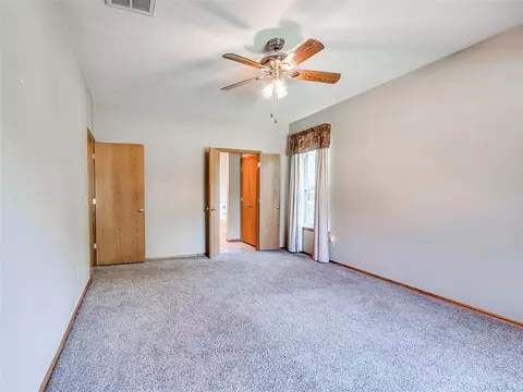 Bedroom - 9708 Deep Fork Dr, Norman, OK 73026 photo 1 of 5