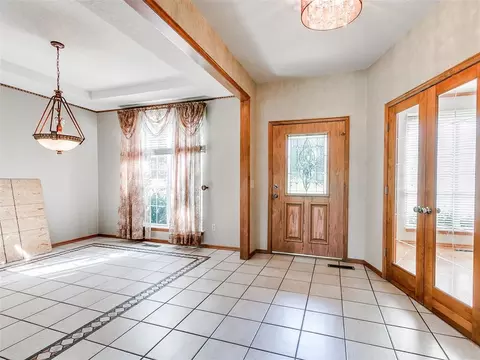 Entry Way - 9708 Deep Fork Dr, Norman, OK 73026 photo 1 of 2