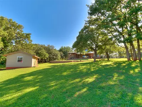 Exterior - 9708 Deep Fork Dr, Norman, OK 73026 photo 5 of 6