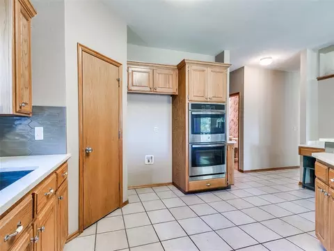 Kitchen - 9708 Deep Fork Dr, Norman, OK 73026 photo 4 of 6