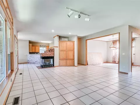 Living - 9708 Deep Fork Dr, Norman, OK 73026 photo 6 of 9