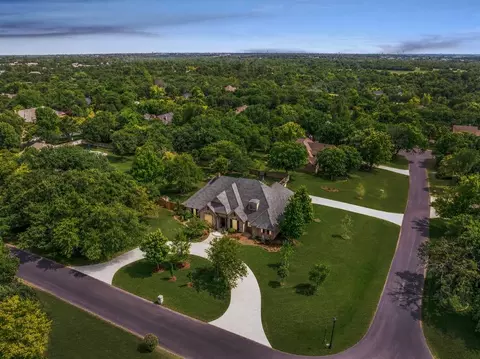 23380 Hunters Spring Dr, Edmond, OK 73025