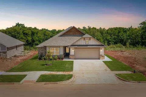 12100 Rockbed Dr, Yukon, OK 73099