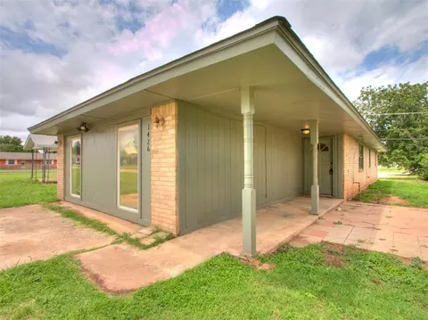 1426 W Watts St, El Reno, OK 73036