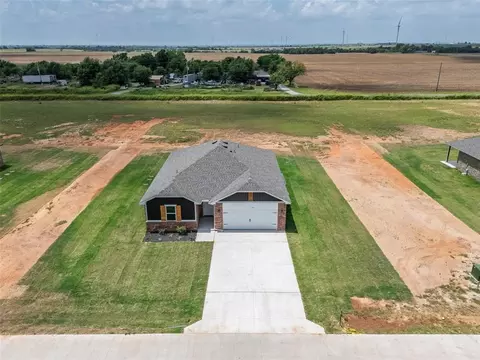 View/Area - 1018 Prairie Dr, Tuttle, OK 73089 photo 1 of 8