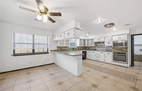 2140 Kimberlee Ct, Norman, OK 73026