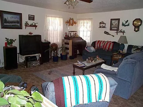 114 Folsom, Mcloud, OK 74851 photo 3