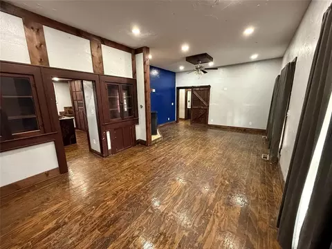 Living - 312 E 7th St, Paden, OK 74860 photo 2 of 3