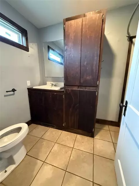 Bath - 312 E 7th St, Paden, OK 74860 photo 5 of 5