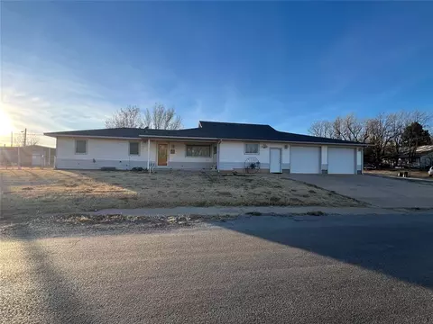 602 Sheridan Ave, Fort Supply, OK 73841