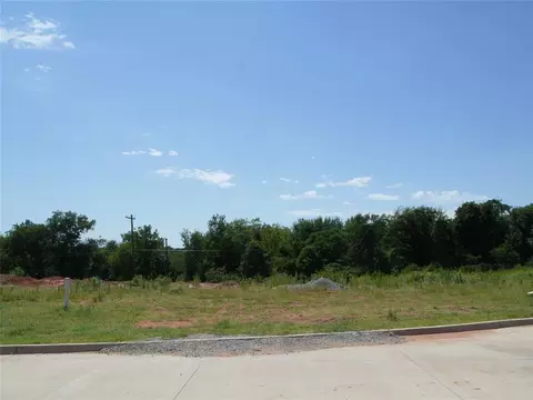 1517 Cambria Dr, Edmond, OK 73013