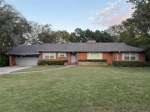 1230 S High School St, Ada, OK 74820