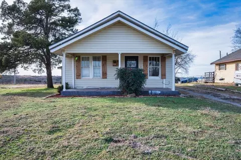 315 N Kings Hwy, Cushing, OK 74023