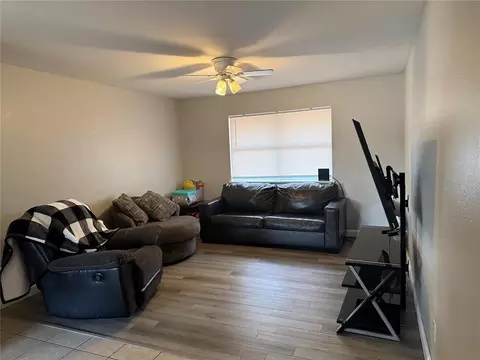 Living - 508 E Wallace St, Shawnee, OK 74801 photo 1 of 1