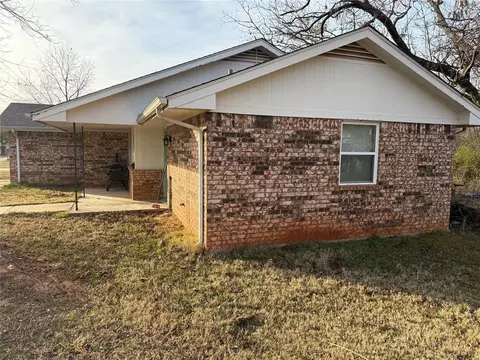 Exterior - 508 E Wallace St, Shawnee, OK 74801 photo 1 of 1