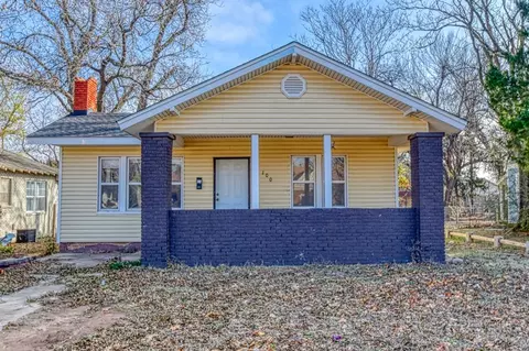 1005 S 17th St, Chickasha, OK 73018