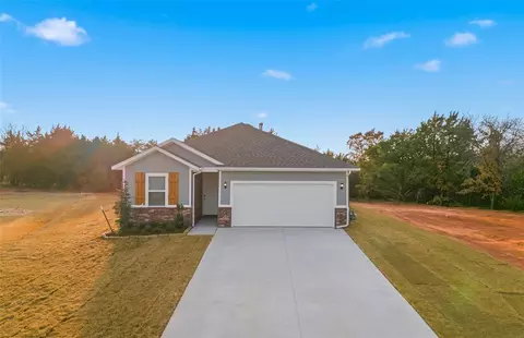 8541 Antler Ln, Guthrie, OK 73044