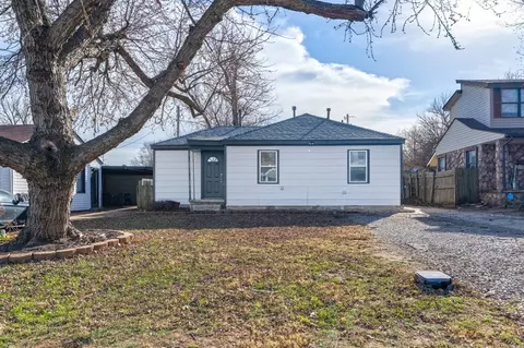 544 E Northrup Dr, Midwest City, OK 73110