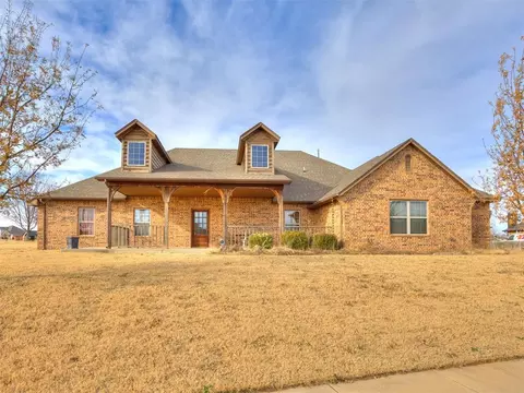 10025 Velletri Ave, Yukon, OK 73099