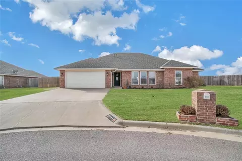3121 White Tail Dr, Altus, OK 73521