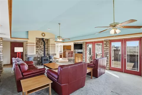 Living - 1722 N Myers Rd, Apache, OK 73006 photo 3 of 3