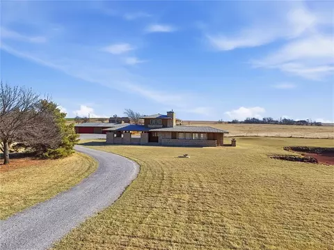 Exterior - 1722 N Myers Rd, Apache, OK 73006 photo 2 of 6