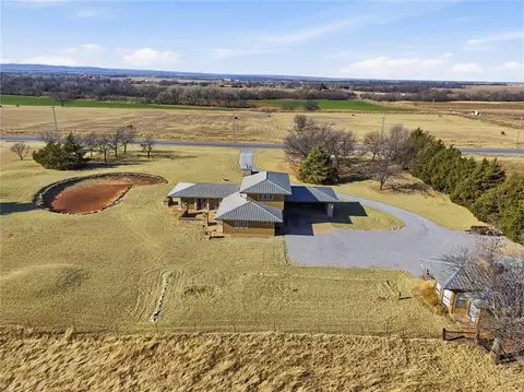 View/Area - 1722 N Myers Rd, Apache, OK 73006 photo 3 of 5