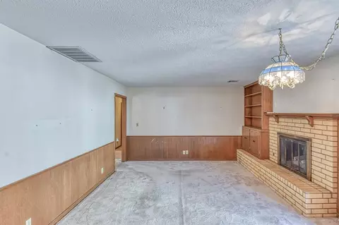 Living - 1801 Thorton St, Norman, OK 73069 photo 8 of 8