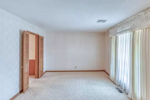 Living - 1801 Thorton St, Norman, OK 73069 photo 1 of 8