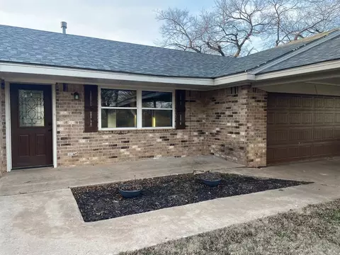 600 Peachtree Ln, Lexington, OK 73051