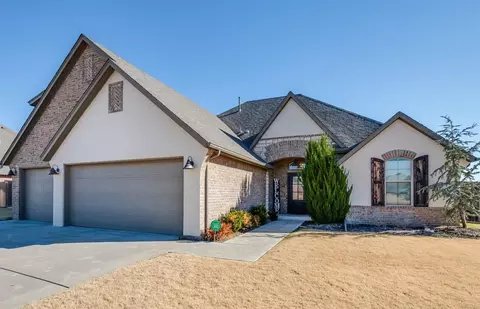 41 Hickory Cir, Piedmont, OK 73078