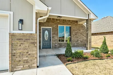 9340 NW 143rd St, Yukon, OK 73099