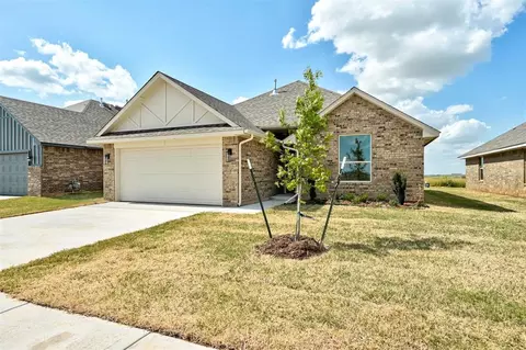 9312 NW 143rd St, Yukon, OK 73099