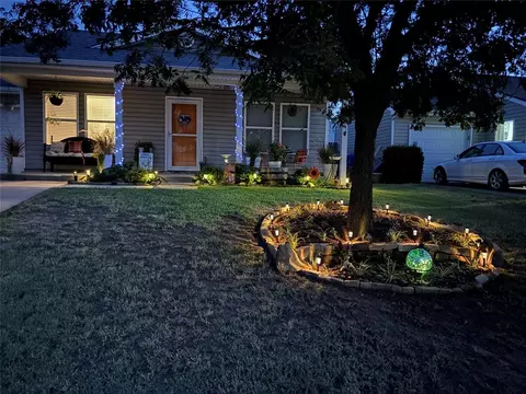 512 Dayflower Ln, Norman, OK 73069